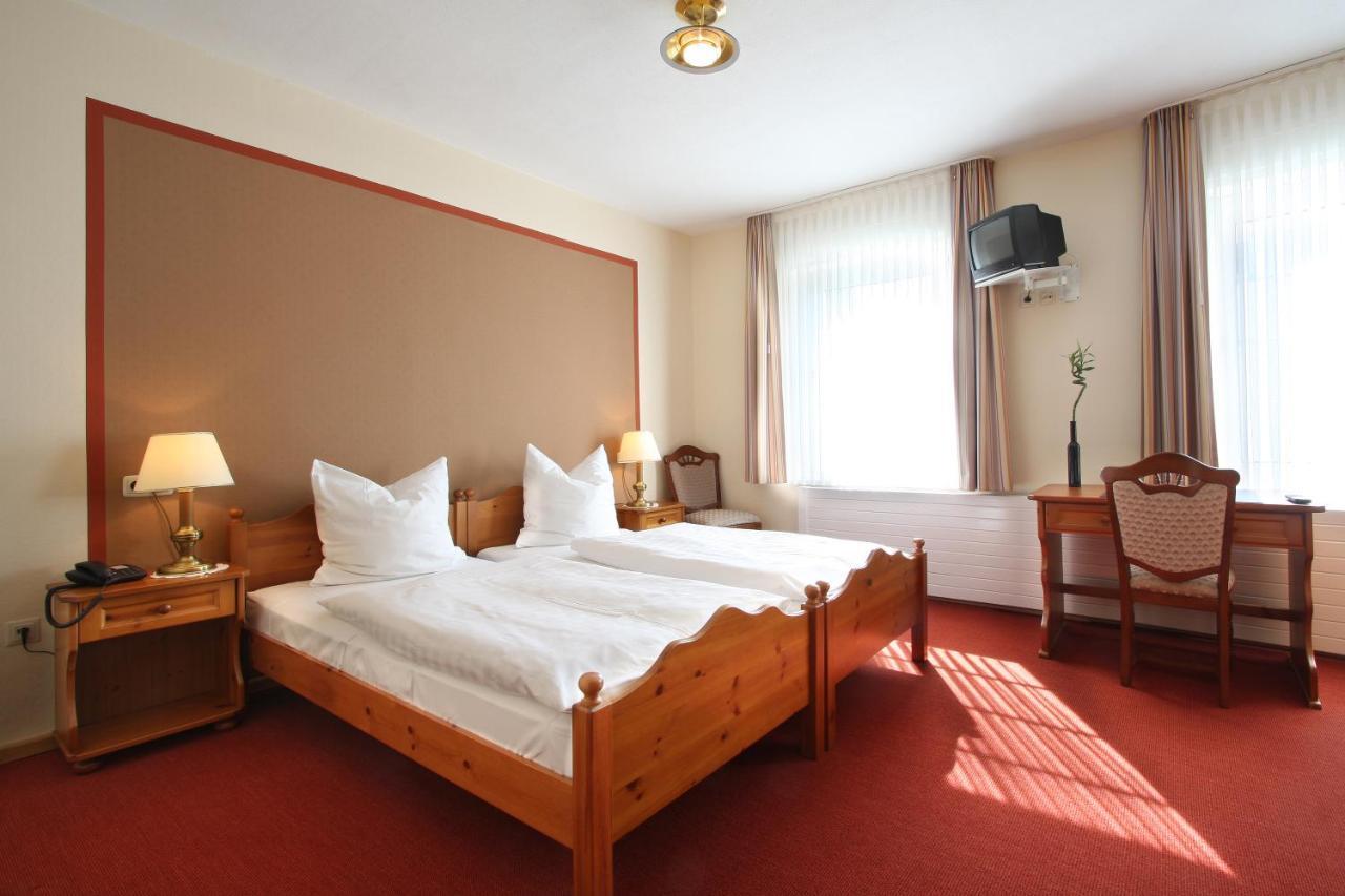 Hotel-Restaurant Saelzerhof Salzkotten Экстерьер фото